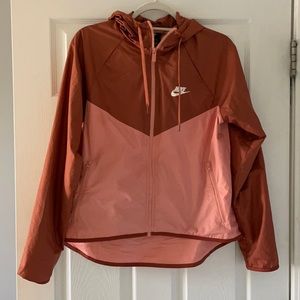 Nike Windbreaker - Size S